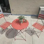 Wayqup Met Groot Terras * Ostend